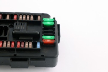 BMW F20 F21 F30 F31 Блок предохранителей 9389068