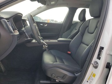 Volvo XC60 II 2023 Volvo XC 60 Plus 2023 2.0l 2.0 Benzyna 247KM, zdjęcie 7