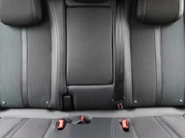 Peugeot 3008 II Plug-In Hybrid Facelifting 1.6 HYBRID4 300KM 2021 Peugeot 3008 e-Hybrid 300, 4X4, Automat, VAT 23%, zdjęcie 9