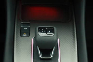 Nissan Qashqai III Crossover 1.3 DIG-T MHEV 158KM 2024 Nissan Qashqai 1.3 DIG-T MHEV, 1. Właściciel, zdjęcie 15