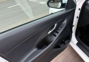 Hyundai i30 II Wagon Facelifting 1.6 CRDi 110KM 2017 Hyundai i30 1.6Crdi 110 PS NAVI Kamera Extra stan 1.6 Diesel 110KM, zdjęcie 14