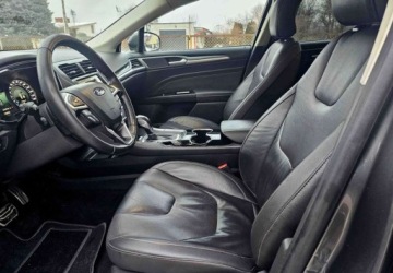 Ford Mondeo V Kombi 2.0 TDCi Bi-Turbo 210KM 2016 Ford Mondeo SW Ford Mondeo SW 2.0 TDCi Bi-Turbo PowerShift-Aut ST-Line 2.0, zdjęcie 18