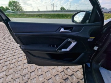 Peugeot 2016 Peugeot 308 1.2 115PS Po Liftingu Ksenon Kamera Navi Gwarancja 1.2 Benzyna, zdjęcie 9