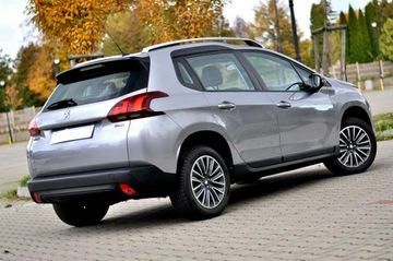 Peugeot 2008 I SUV Facelifting 1.2 PureTech 110KM 2016 Peugeot 2008 _1.2T 110 KM Lift Navi Led Klima, zdjęcie 3