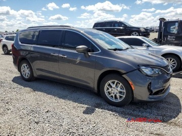 Chrysler Voyager V 2020 Chrysler Voyager 2020 r.,3,6 L LXI 3.6 Benzyna 287KM, zdjęcie 2