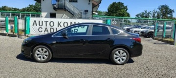 Opel Astra J Sedan 1.4 Turbo ECOTEC 140KM 2017 Opel Astra Krajowy, gaz fabryczny., zdjęcie 6