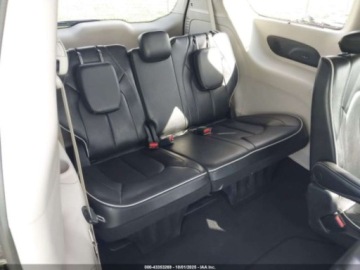 Chrysler Pacifica II 2022 Chrysler Pacifica Limited 2022 3.6l 3.6 Benzyna 287KM, zdjęcie 13