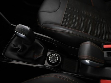 Peugeot 2008 I SUV Facelifting 1.2 PureTech 110KM 2016 Peugeot 2008 lift klima auto navi panorama, zdjęcie 27