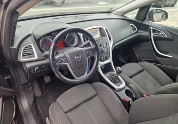 Opel Astra J Sports Tourer 1.4 Turbo ECOTEC 140KM 2012 Opel Astra 1.4Benzynasuper stan zarejestrowana w Polsce 1.4 Benzyna 140KM, zdjęcie 8