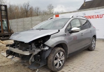 Peugeot 2008 I SUV Facelifting 1.2 PureTech 82KM 2016 Peugeot 2008 Okazja 1.2 Benzyna 82KM, zdjęcie 9