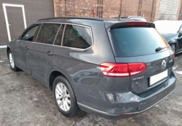 Volkswagen Passat B8 Variant 2.0 TDI BlueMotion SCR 150KM 2019 Volkswagen Passat Cena Brutto 2.0 Diesel 150KM, zdjęcie 2