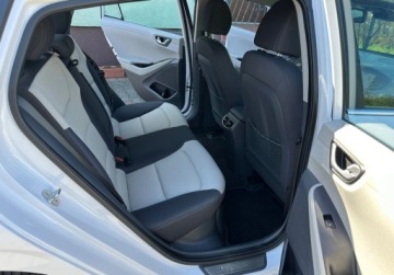 Hyundai IONIQ Hatchback 1.6 GDi 141KM 2018 Hyundai IONIQ 1.6 Hybrid 141KM F-LED Infinity NAV Climatronic Kamera SERWI, zdjęcie 24