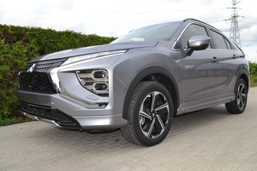 Mitsubishi Eclipse Cross SUV PHEV 2.4 188KM 2022 PHEV 4x4 ** 6 km PRZEBIEGU ** W OFERCIE DWIE SZTUKI, zdjęcie 3