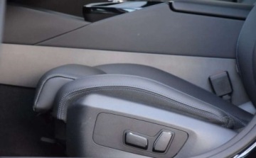 BMW Seria 5 G90-91 2023 BMW Seria 5 BMW 520d SedanPakiet sportowy MKamery 360Dostepne w BMW TEAM, zdjęcie 23