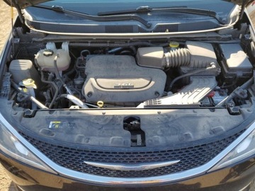 Chrysler Pacifica II 2018 Chrysler Pacifica Touring Plus 2018 3.6l 3.6 Benzyna 287KM, zdjęcie 6