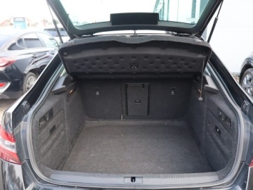 Skoda Superb III Liftback 1.6 TDI 120KM 2017 Skoda Superb 1.6 TDI, Automat, Skóra, Navi, Xenon, zdjęcie 12