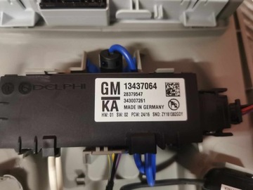 LAMPA POLSTROVÁNÍ OPEL ASTRA K OE 13437064