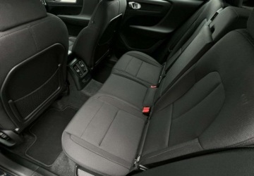 Volvo XC40 Crossover Plug-In 1.5 T5 Plug-in Hybrid 262KM 2021 Volvo XC 40 Plug-In T5 Navi Virtual Parktronic Tempomat Piekny kolor, zdjęcie 15