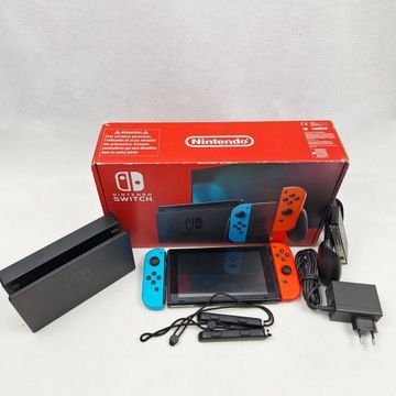 MEGA FUN KONSOLA NINTENDO SWITCH 32GB V2 KOMPLET NA START Z KARTONEM!!!