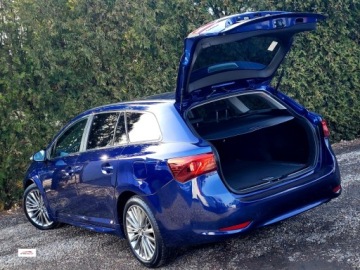 Toyota Avensis III Wagon Facelifting 2015 2.0 D-4D 143KM 2016 Toyota Avensis Fajna wersja bardzo ladna, Panorama GWARANCJA 2.0, zdjęcie 1