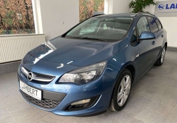 Opel Astra J Sports Tourer Facelifting 1.4 Turbo ECOTEC 120KM 2014 Opel Astra Gwarancja Oplacony 1.4 Benzyna 120KM, zdjęcie 1