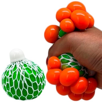 НАРЕЗ ВИНОГРАДА В АНТИСТРЕССОВОЙ СЕТКЕ ДЛЯ ШАРИКОВ