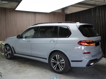 BMW X7 SUV Facelifting 3.0 40i 381KM 2025 BMW X7 xDrive40i Sport Suv 3.0 (381KM) 2025, zdjęcie 1