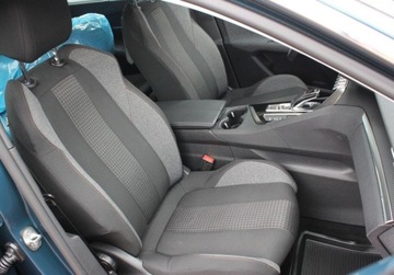 Peugeot 5008 II Crossover Facelifting 1.2 PureTech 130KM 2022 Peugeot 5008 Active Pack EAT8 2022 Od RiA 1.2 Benzyna 130KM, zdjęcie 9