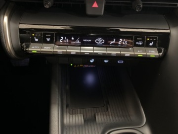 Toyota C-HR II SUV 1.8 Hybrid 140KM 2023 Toyota C-HR 1.8 Hybrid Executive Toyota C-HR 1.8 E, zdjęcie 17