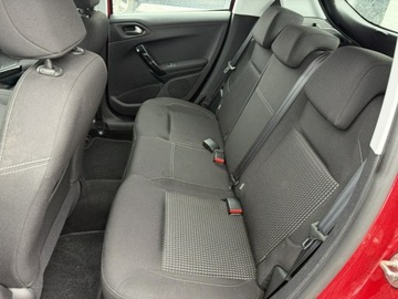 Peugeot 208 I Hatchback 5d Facelifting 1.2 PureTech 82KM 2015 Peugeot 208 Klimatronik*, zdjęcie 18
