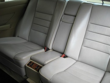 Mercedes Klasa S W126 Sedan 5.6 SEL 300KM 1988 MERCEDES W126 560 SEL , WERSJA 4-OSOBOWA , UNIKAT, zdjęcie 8