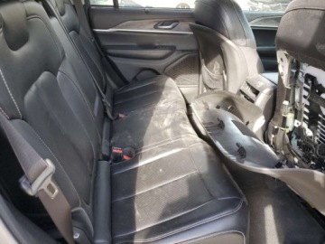 Jeep Grand Cherokee V 2023 Jeep Grand Cherokee Limited 2023 3.6 Benzyna 293KM, zdjęcie 10