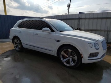 Bentley Bentayga 2017 Bentley Bentayga 2017 6.0l 6.0 Benzyna 600KM, zdjęcie 4