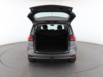 Opel Zafira C Tourer Facelifting 1.4 Turbo 140KM 2017 Opel Zafira klima auto grzane fotele i kierownica, zdjęcie 18