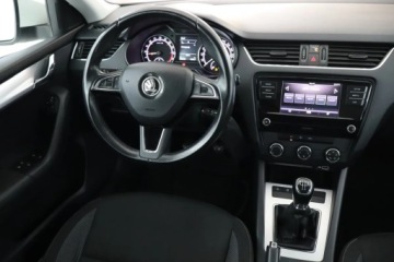 Skoda Octavia III Kombi Facelifting 1.6 TDI 115KM 2018 Skoda Octavia 1.6 TDI, Salon Polska, Serwis ASO, zdjęcie 6