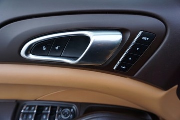 Porsche Cayenne II SUV Facelifting 4.2 D 385KM 2016 Porsche Cayenne Salon PL 4.2 V8 Panorama Tempomat Asyst. park z kamera, zdjęcie 10