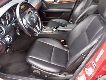 Mercedes Klasa C W204 2012 Automat Alu 1.8 Pakiet AMG, zdjęcie 37