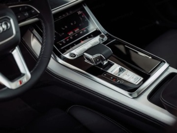 Audi Q7 II 2026 AUDI Q7 60 TFSI e quattro S Line Suv 3.0 (490KM) 2026, zdjęcie 6