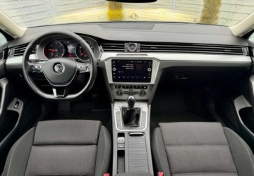 Volkswagen Passat B8 Variant 2.0 TDI BlueMotion SCR 150KM 2018 Volkswagen Passat Volkswagen Passat 2.0 TDI BMT Comfortline 2.0 Diesel, zdjęcie 8
