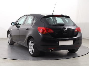 Opel Astra J Hatchback 5d 1.4 Turbo ECOTEC 120KM 2012 Opel Astra 1.4 T, Klima, Parktronic,ALU, zdjęcie 3