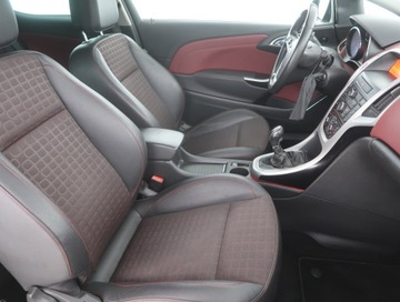 Opel Astra J Hatchback 5d 2.0 CDTI ECOTEC 165KM 2012 Opel Astra 2.0 CDTI, 162 KM, Xenon, Klima, zdjęcie 8