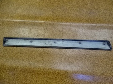 NISSAN PATROL GR Y61 97-03 LIŠTA DVEŘE PŘEDNÍ PRAVÁ