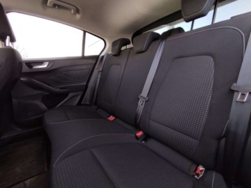 Ford Focus III Sedan Facelifting 1.0 EcoBoost 125KM 2018 Ford Focus Ford Focus 1.0 salon PL, kamera, serwisowany, Gwarancja, FV VAT, zdjęcie 10
