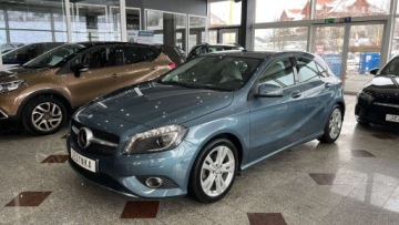Mercedes Klasa A W176 Hatchback 5d 1.6 180 BlueEFFICIENCY 122KM 2014 Mercedes-Benz Klasa A Niepowtarzalny wyglad oraz stan Automat Ledy MOZLIWA