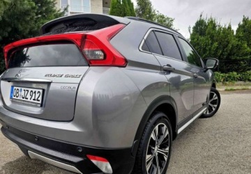 Mitsubishi Eclipse Cross SUV 1.5 T 163KM 2018 Mitsubishi Eclipse Cross Mitsubishi Eclipse Cross 1.5 T-MIVEC ClearTec 2WD, zdjęcie 3