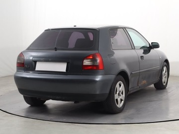 Audi A3 8L Hatchback 1.9 TDI PD 100KM 2002 Audi A3 1.9 TDI, Klima, Klimatronic,ALU, El. szyby, zdjęcie 4