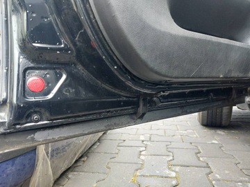 DVEŘE KOMPLETNÍ LEVÝ PŘEDNÍ VW PASSAT B5 FL FACELIFT L041