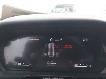 Jeep Grand Cherokee V 2023 Jeep Grand Cherokee Overland 2023 3.6 Benzyna 293KM, zdjęcie 10