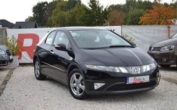 Honda Civic VIII Hatchback 5d 1.4 i 83KM 2006 Honda Civic BEZWYPADKOWE - Niski przebieg - po oplatach gotowa do rejestra