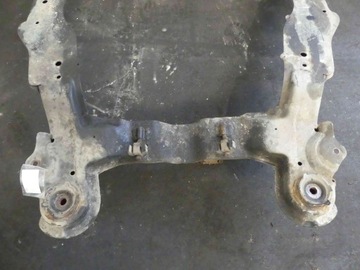 NÁPRAVNICE NOSNÍK MOTORU HYUNDAI TRAJET 99-04 2.0B 16V
